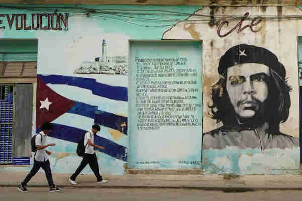 CARTA ABIERTA AL MUNDO DESDE CUBA UNA MUJER